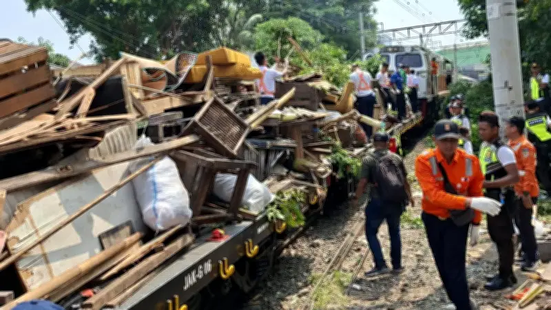 KAI Bongkar 95 Bangunan di Jalur Pasar Senen, 183 Warga Direlokasi