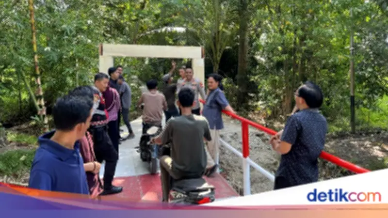 Kapolres OKI Resmikan Jembatan Merah Putih, Akses Vital Warga Sumsel