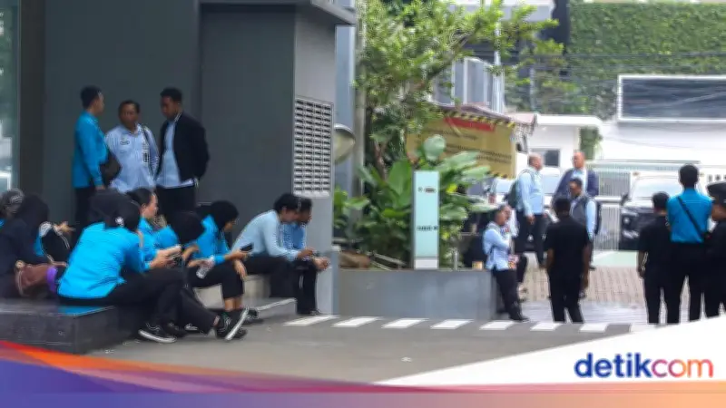 Karyawan BGN Dilarang Masuk Kantor Saat Penggeledahan Kejagung