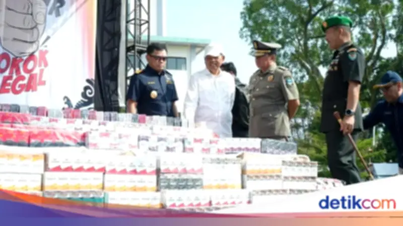 KDM Musnahkan 44 Juta Rokok Ilegal Senilai Rp65 M di Garut