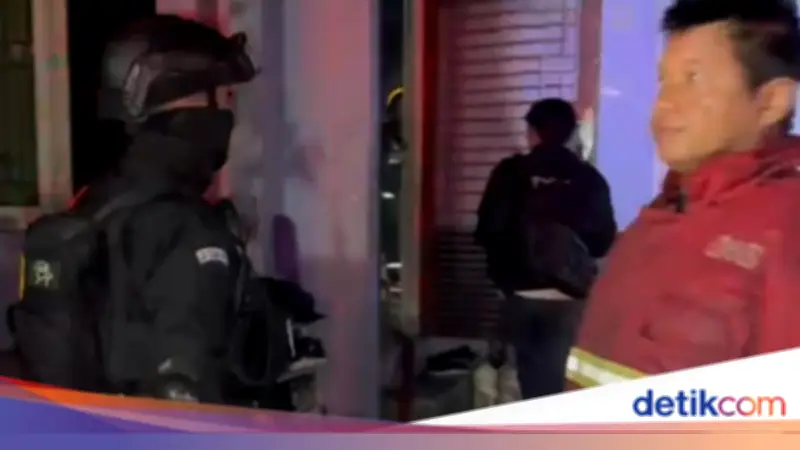 Kebakaran Dua Rumah di Pamulang, Enam Warga Alami Luka Bakar