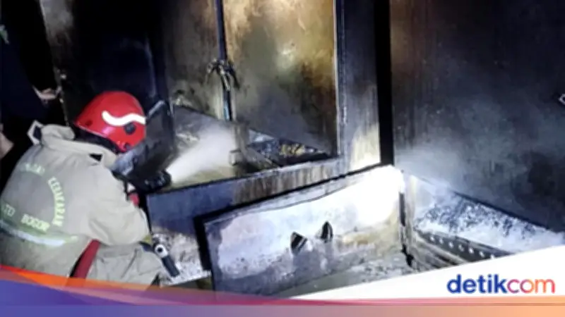 Kebakaran Tempat Pengolahan Daging di Cibinong, Tak Ada Korban Jiwa