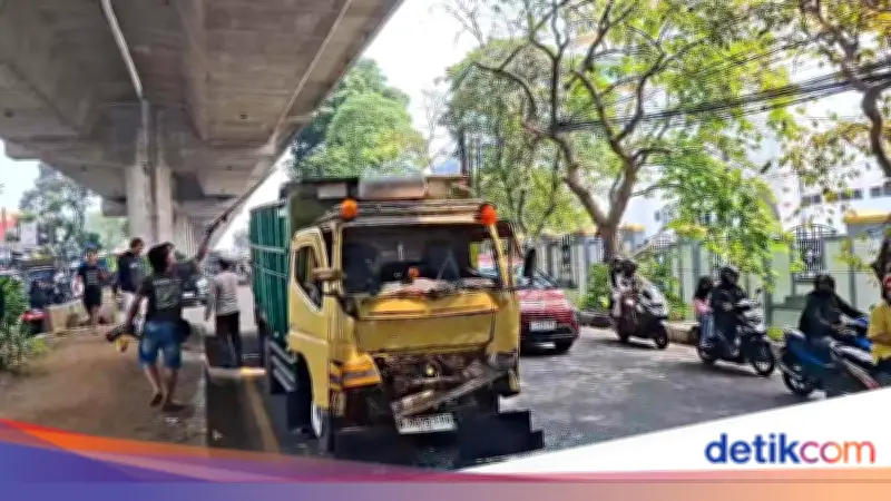Kecelakaan Beruntun 6 Kendaraan di Bogor, Satu Orang Luka