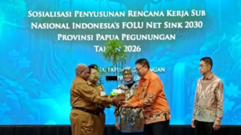 Kemenhut Dorong Papua Pegunungan Jaga Hutan Lewat Penanaman Pohon