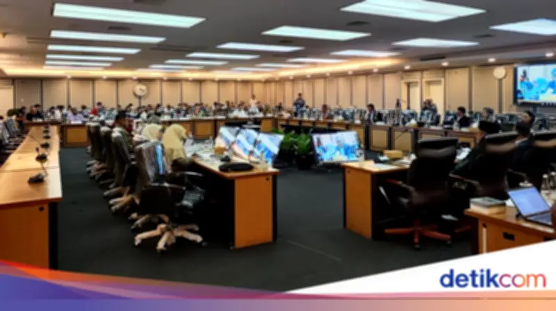Ketua Komisi XIII DPR Cecar Menteri HAM soal Usulan Bangun Kantor: Negara Lagi Krisis
