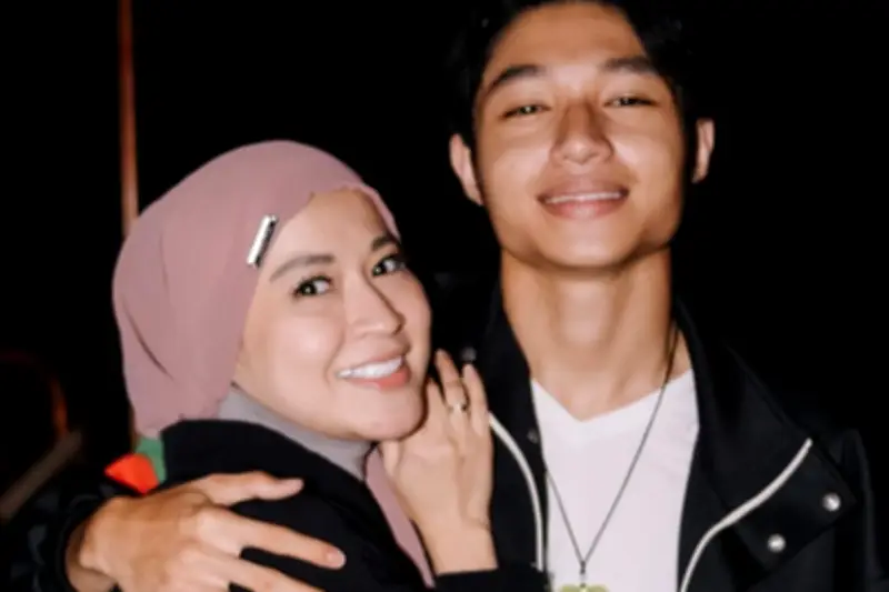 Kiesha Alvaro Ingin Nikah Muda, Okie Agustina Larang