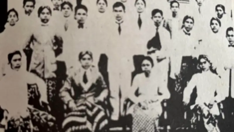 Kisah Sukarno Muda: Jadi Perawan Cantik di Pementasan Jong Java