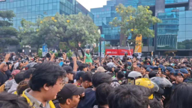 Klakson Bersahutan Jadi Simbol Protes Mahasiswa di Jakarta