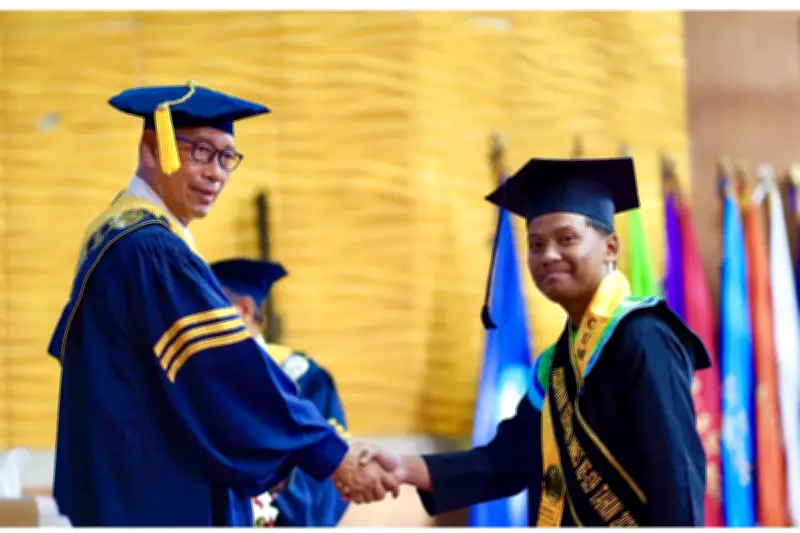 Konsisten Belajar, Mahasiswa Unnes Lulus Tepat Waktu dengan IPK 4,00