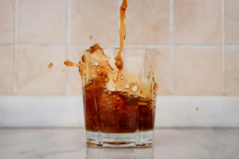 Kopi vs Soda: Ahli Ungkap Mana Lebih Baik untuk Energi Stabil