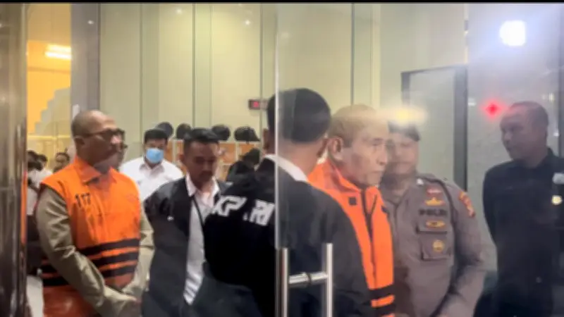 KPK Tahan Dua Tersangka Swasta Korupsi Kuota Haji, Total Empat Orang