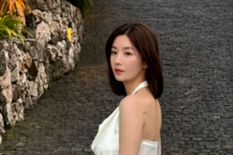 Kwon Eun Bi hingga Hyeoyeon SNSD: Idol Kpop yang Jatuh Cinta pada Bali