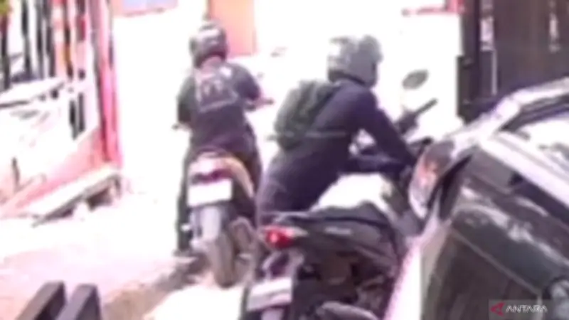 Maling Motor Todong Pistol ke Pemilik Rumah saat Tepergok di Kramat Jati