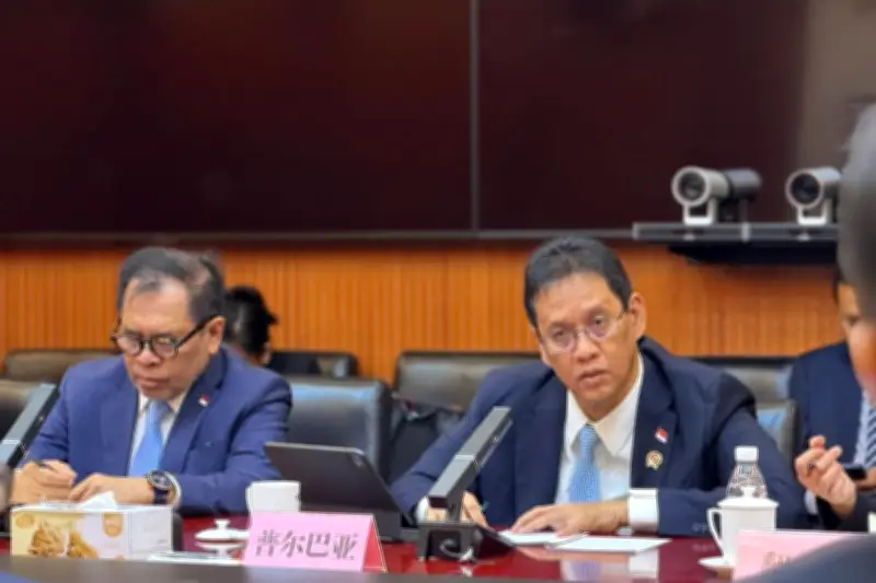 Menkeu Purbaya Yudhi Sadewa Raih Gelar Profesor Kehormatan dari Nankai University China