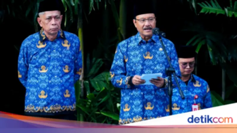 Mensos Gus Ipul Pimpin Upacara Harganas ke-33, Bacakan Puisi Keluarga