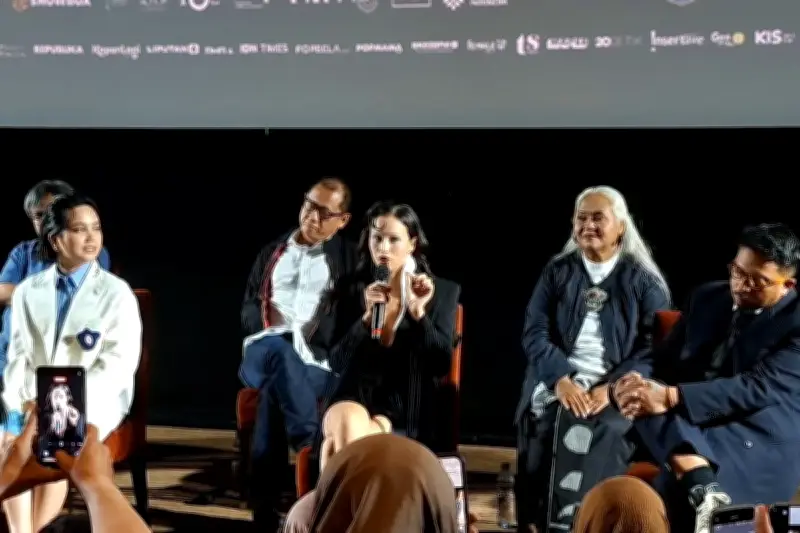 Monster Pabrik Rambut: Ironi Eksploitasi di Industri Film Indonesia