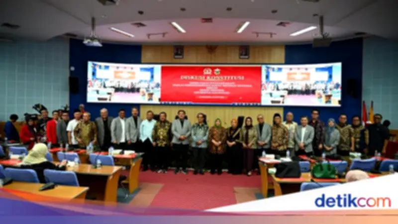 MPR Kumpulkan Masukan Guru Besar Unhas untuk Kaji Ulang UUD 1945