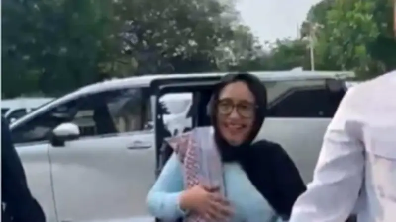 Nanik S Deyang Tiba di Istana Jelang Dilantik sebagai Kepala BGN