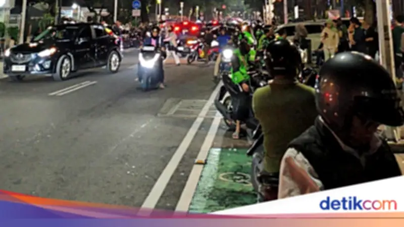 Parkir Liar di Senopati Jaksel Masih Terjadi Meski Dishub Sudah Tertibkan