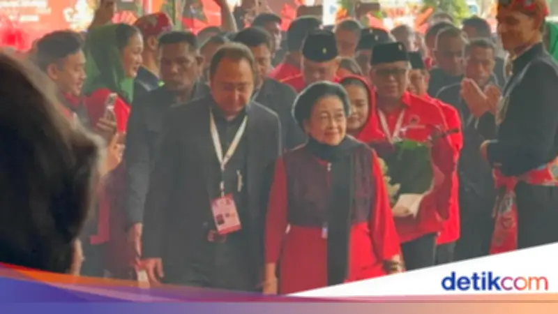 PDIP Bantah Cap Partai Abu-abu, Tegaskan Posisi sebagai Penyeimbang