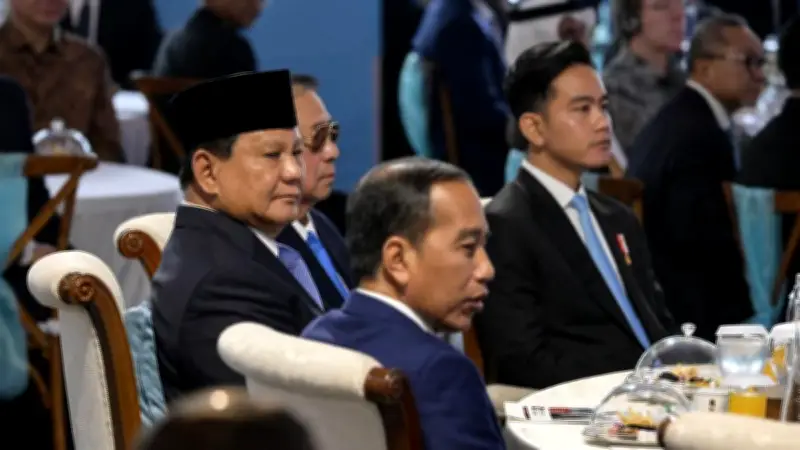 PDIP Sebut Blusukan Jokowi Jangan Jadi Matahari Lain di Pemerintahan Prabowo