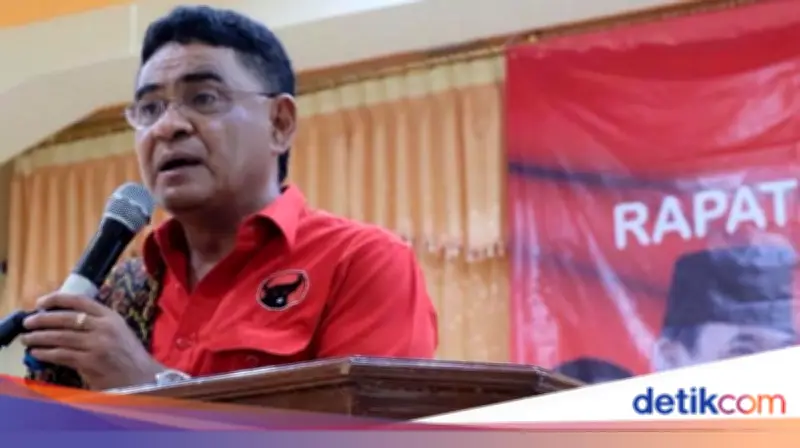 PDIP Tertawakan Jokowi Injak Kepala Kerbau: Mantan Presiden Mainnya Lokal