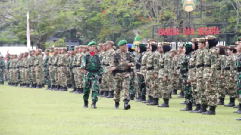 Pelatih TNI Beri Hukuman Fisik Peserta Latsarmil SPPI yang Terlambat Apel