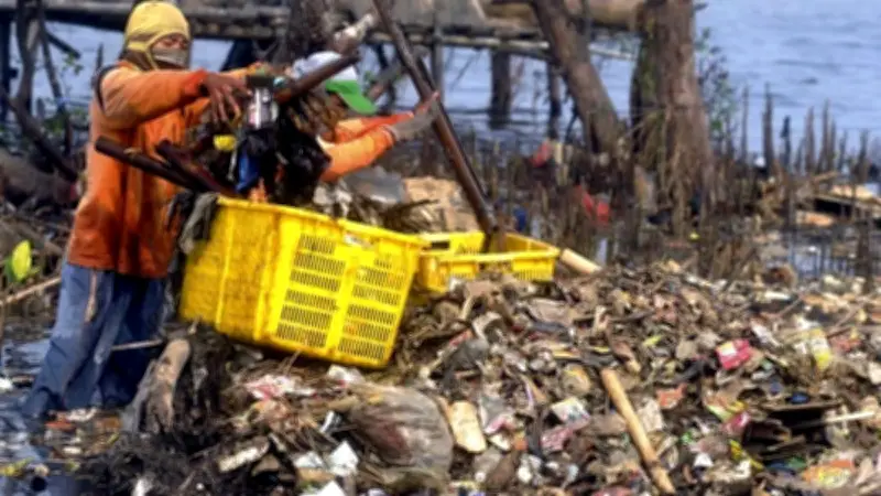 Pembersihan Sampah Muara Angke Nyaris Rampung, Sabtu Ditargetkan Rampung