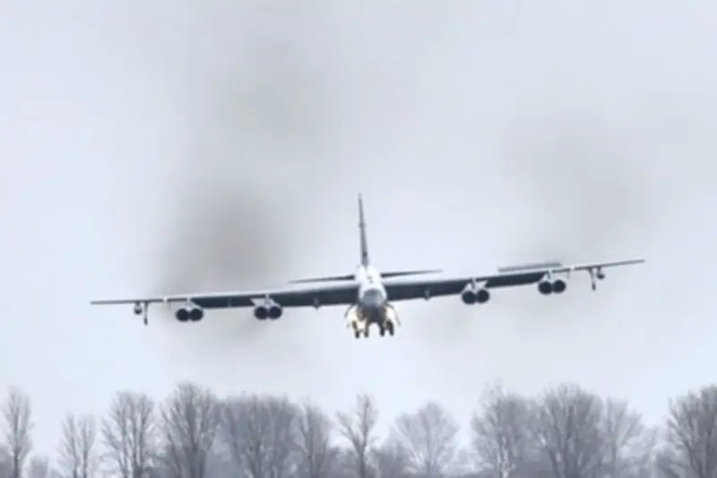 Pesawat Bomber B-52 AS Jatuh di California, Delapan Awak Dikhawatirkan Tewas