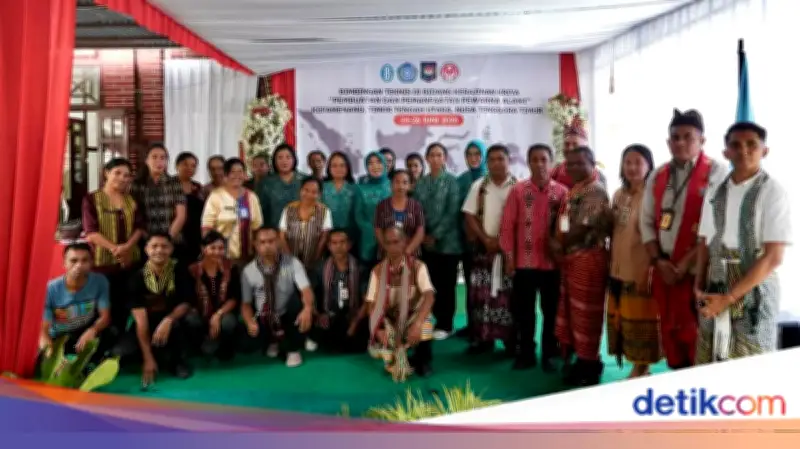 Pewarna Alami Dongkrak Nilai Jual Tenun TTU, Dekranas Dorong Inovasi Perajin
