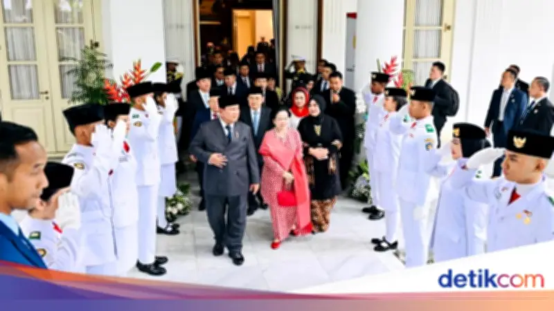 PKB: Momen Prabowo-Megawati Bergandengan Tangan Harus Menular ke Akar Rumput