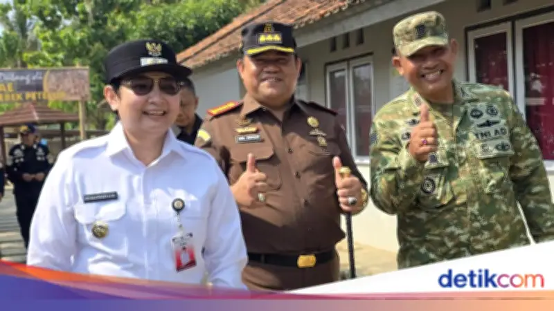 Plt Bupati Cilacap Lirik Batako FABA Karya Napi Nusakambangan untuk Proyek Pembangunan