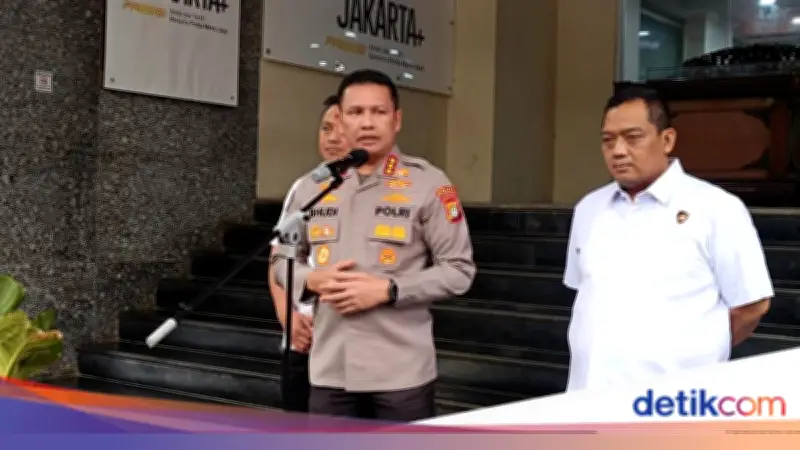 Polda Metro Pastikan Kasus Roy Suryo dan dr Tifa Sesuai Prosedur