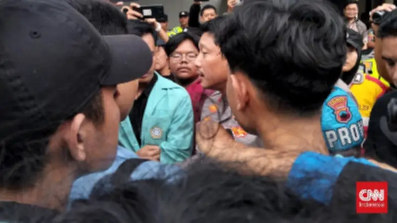Polisi Bantah Tahan Dua Demonstran Saat Aksi di Solo, Ini Faktanya