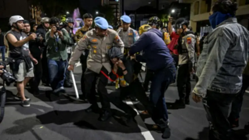 Polisi Bebaskan 14 Massa Aksi Surabaya, 4 Jadi Tersangka
