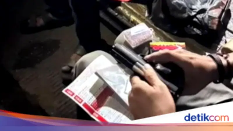 Polisi Bongkar Jual Beli Airgun Ilegal di Priok, 22 Pucuk Disita