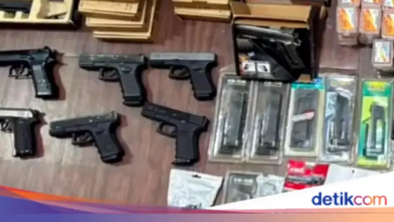 Polisi Samar Jadi Pembeli, Bekuk Penjual Puluhan Airgun Ilegal di Priok
