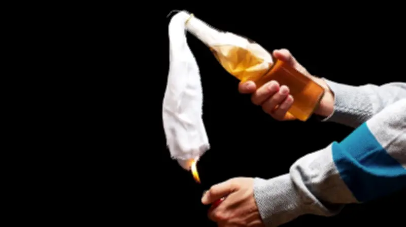 Polisi Tangkap Dua Pelaku Pelemparan Molotov Salah Sasaran di Koja