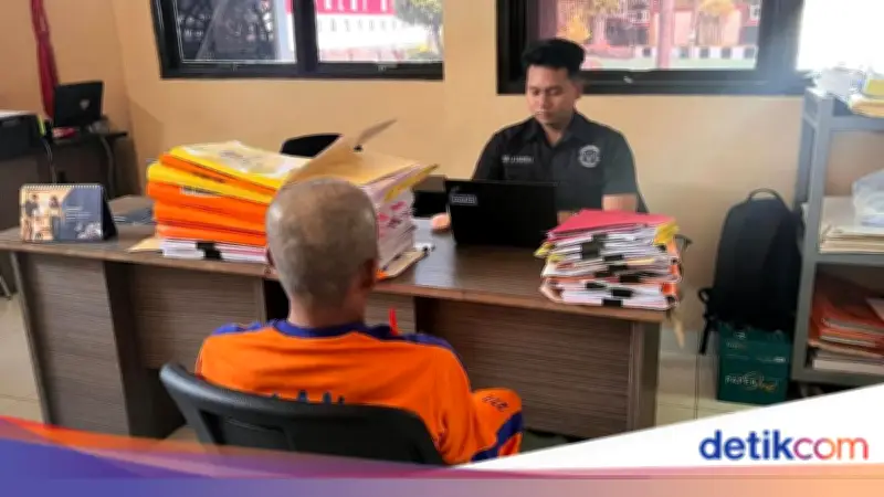 Polisi Tangkap Pria Lansia di Karawang Perkosa Anak Kandung 14 Tahun