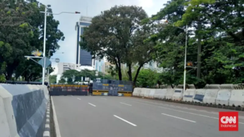 Polisi Tutup Jalan Medan Merdeka Selatan Imbas Demo Mahasiswa