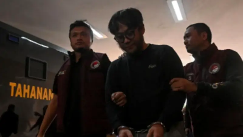 Polisi Ungkap Frans Antoni Kirim Uang 168 Kali ke Fredy Pratama, Minimal Rp1 Miliar