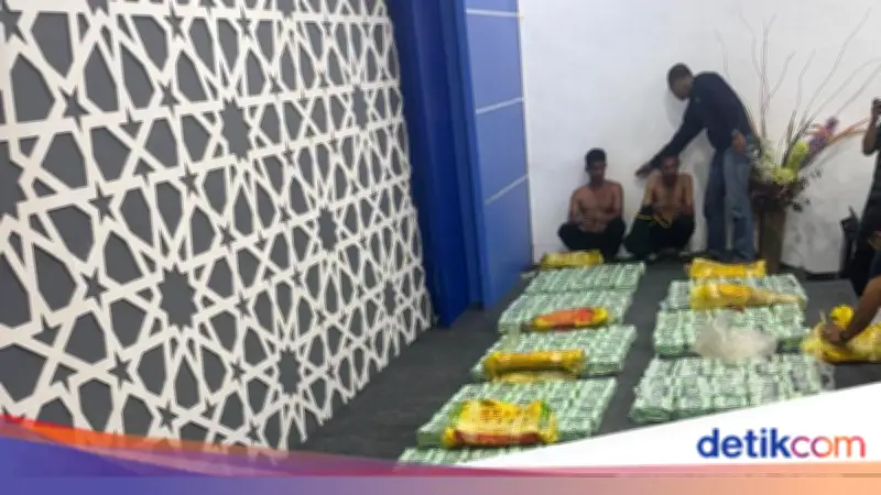 Polri Bekuk 2 Tersangka, Sita 325 Kg Sabu Jaringan Thailand-Aceh