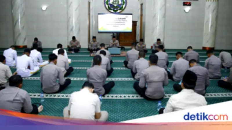 Polri Gelar Dzikir dan Doa Bersama di Mabes Polri Sambut Hari Bhayangkara ke-80