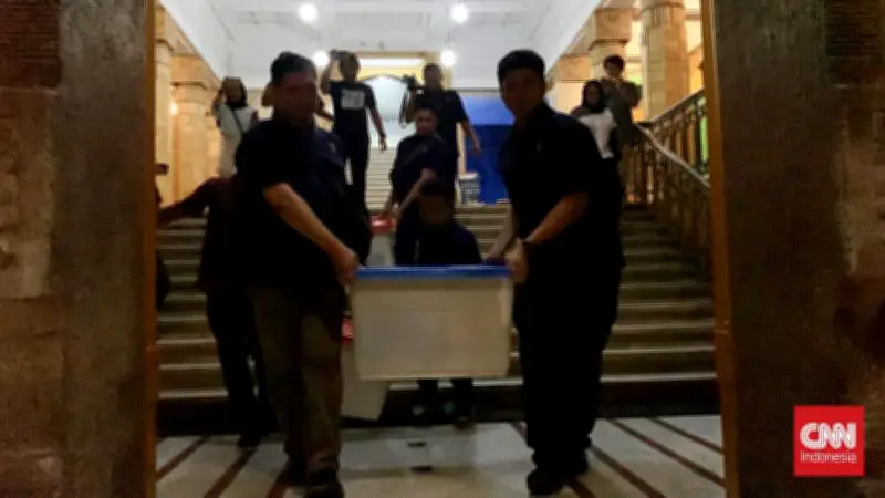 Polri Geledah Kantor Wika di Jakarta Timur Terkait Korupsi Pabrik Gula PTPN XI