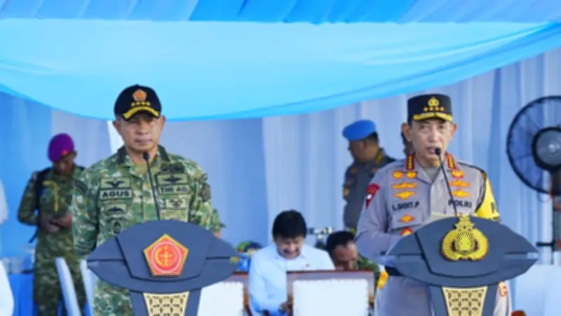 Prabowo Bercanda Panglima dan Kapolri Sulit Diganti karena Namanya