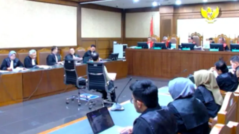 Prabowo Ungkap Pengalaman Unik Naik Maung: Bocor hingga Guncangan Keras