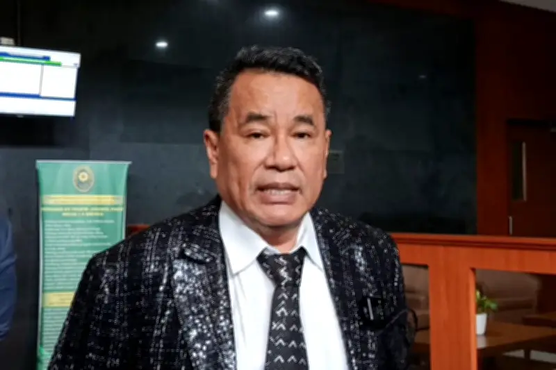 Raffi Ahmad Gaet Hotman Paris Usai Terseret Kasus Korupsi Blueray Cargo
