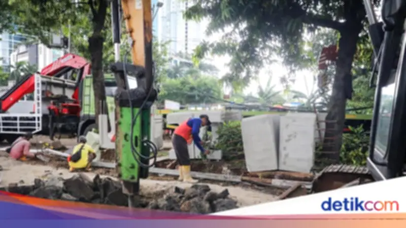 Ratusan Ribu Pendaftar Serbu Program Padat Karya Pemprov DKI Jakarta