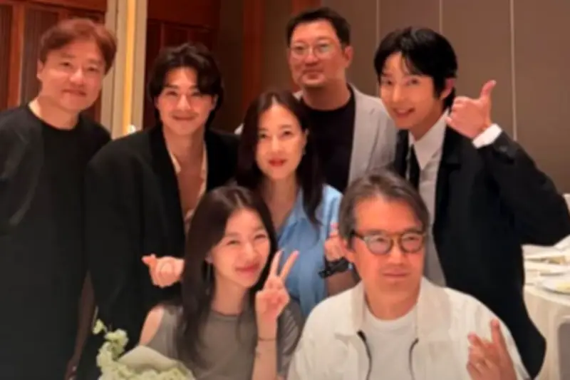 Reuni Pemain Flower of Evil di Pernikahan Moon Chae Won