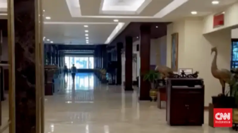 Ricuh Hotel Sultan, Tamu Panik Tinggalkan Hotel